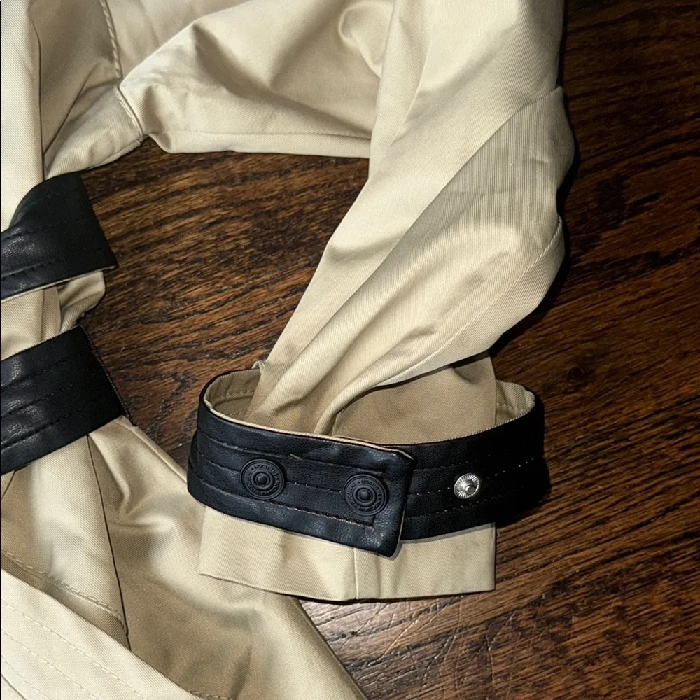 Nocturne double sided melted trench coat - Picture 6 of 16